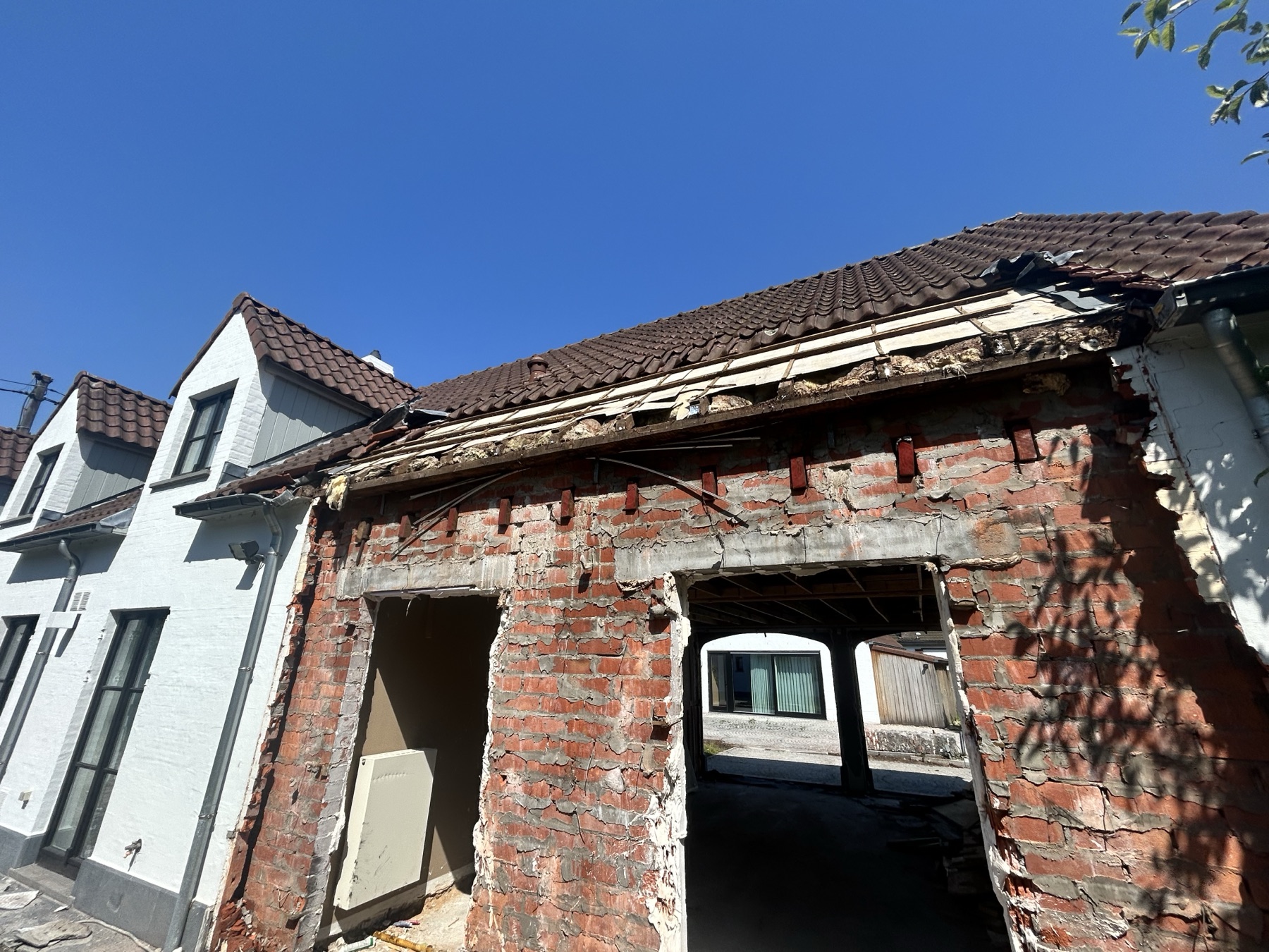 Dakrenovatie in uitvoering bij Project Damme
